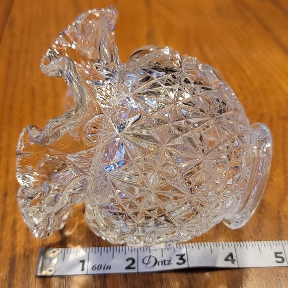 Fenton Ruffle Vase - Picture 6 of 12